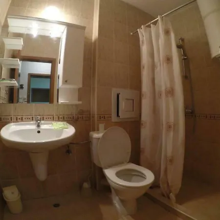 Three Bedroom Apaartment 